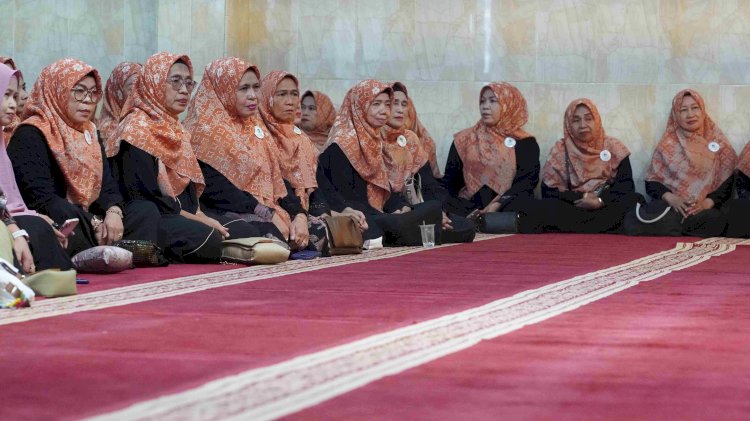 Safari Dakwah dan Kajian Bunda Astrie Ivo di Makassar dan Gowa Bahas Tentang Mendidik Anak