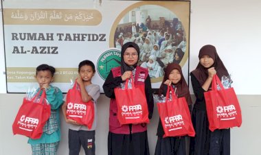 Senyum Gembira para Santri Yatim