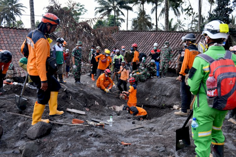 Sebuah Refleksi tentang Keterasingan di Jalan Juang