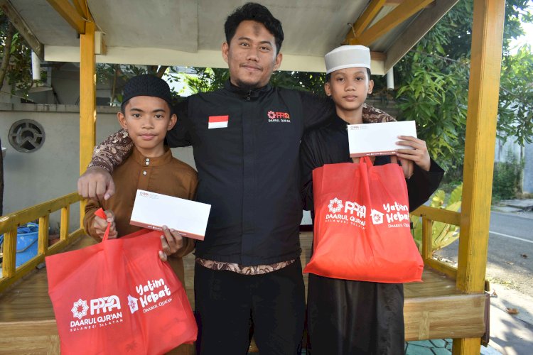 Berbagi Bingkisan Yatim, Wujud Kepedulian untuk Santri Rumah Tahfizh Manarul Ilmi