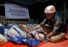 Menjaga dan Menghangatkan Dinginnya Malam di Flores
