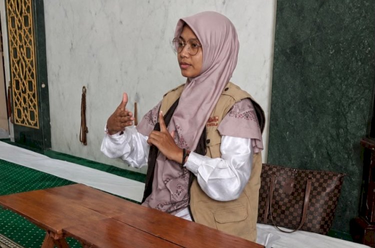 Dari Sulit Belajar Al-Qur’an, Nur Indah Kini Membuka Jalan bagi Teman Tuli