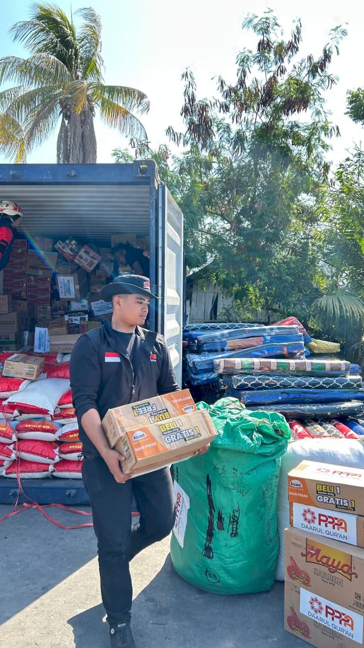 Berlabuhnya Kontainer Harapan