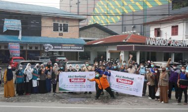 Gelar Aksi Sejuta Masker, PPPA Daarul Qur'an Medan Bersama FOZ Sumut Bagikan Masker Gratis Kepada Pengguna Jalan Di Medan
