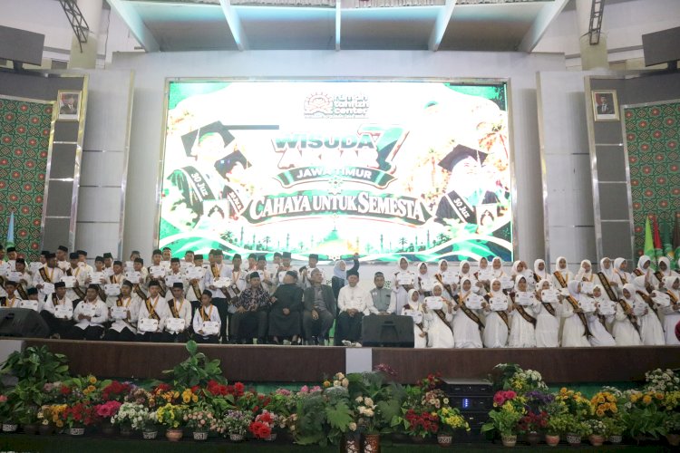 Sebanyak 2.120 Penghafal Al-Qur’an Diwisuda di Jawa Timur, Santri Disabilitas Turut Dapat Apresiasi