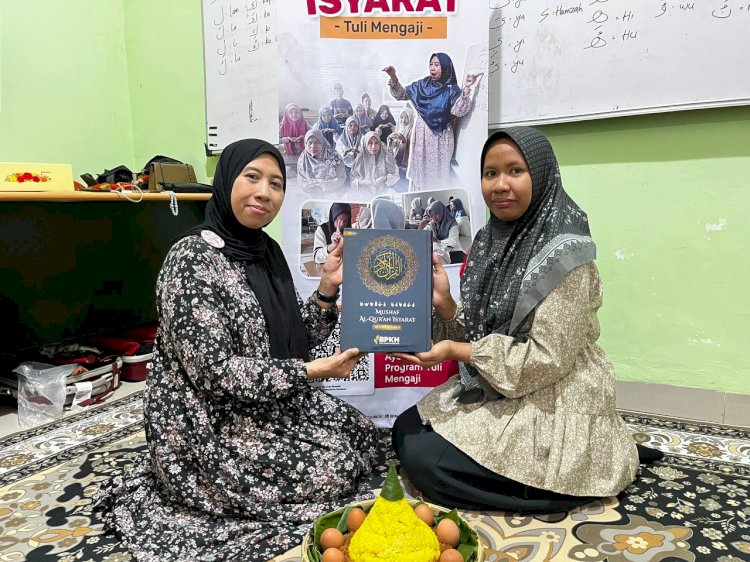 Tamat Iqro dengan Isyarat, Widya Santri Disabilitas Kini Bisa Mengaji Al-Qur’an