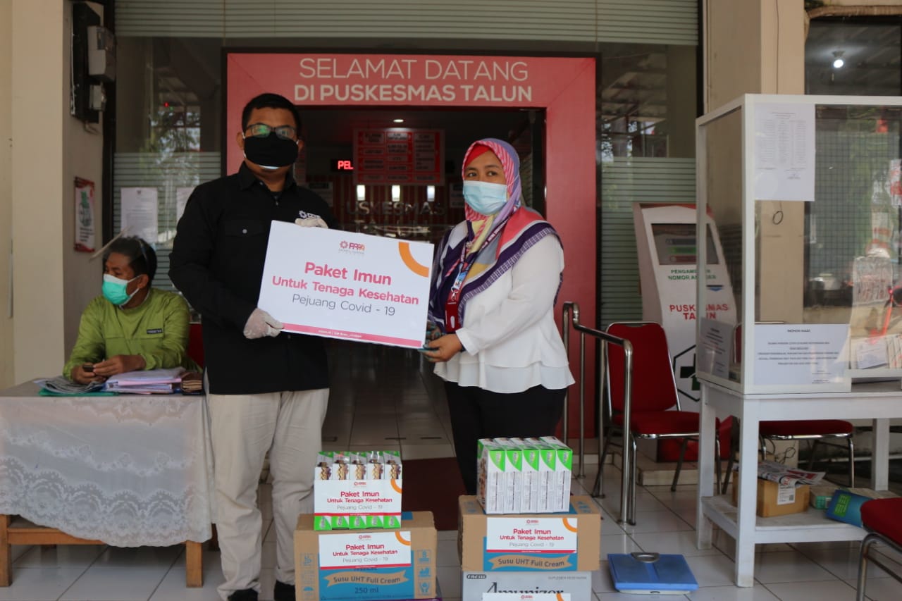 PPPA Daarul Qur'an Cirebon Salurkan Paket Imun untuk Nakes