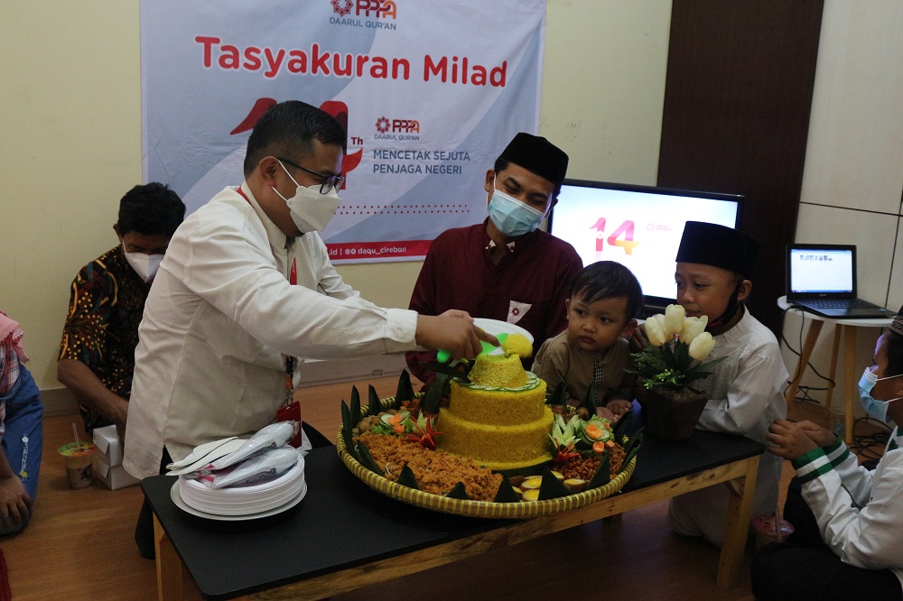 Tasyakuran Milad 14 Tahun PPPA Daarul Qurâ€™an Cirebon
