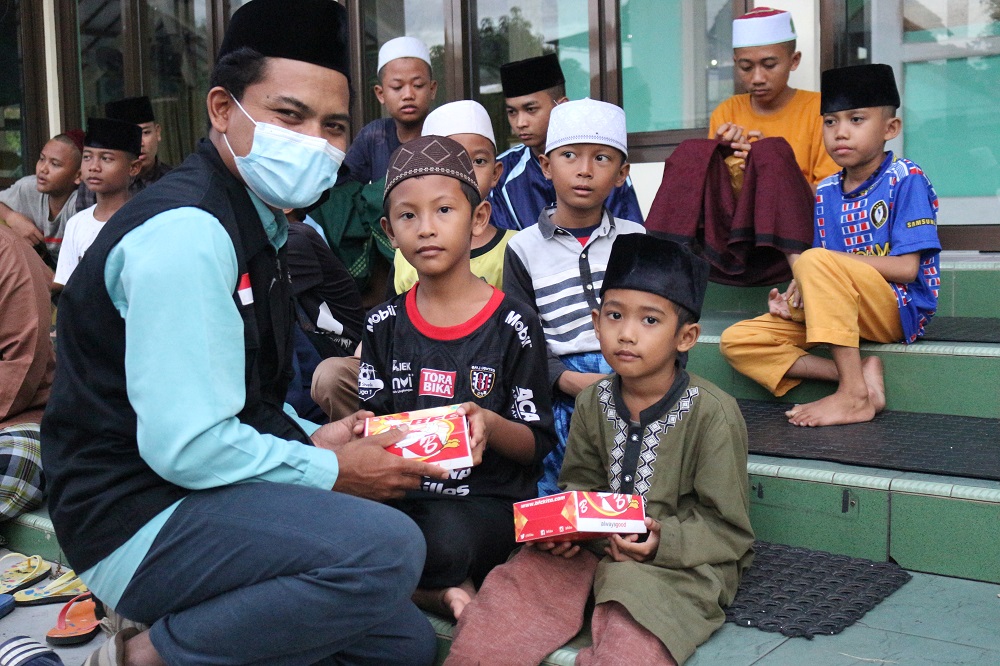 Aksi Mobile Qur'an dan Buka Puasa Bersama di Pesantren Tahfidz Al-Ikhlas  Cirebon