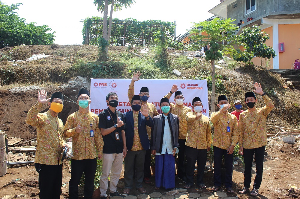 Peletakan Batu Pertama Pesantren Tahfizh Daarul Qurâ€™an Bandung