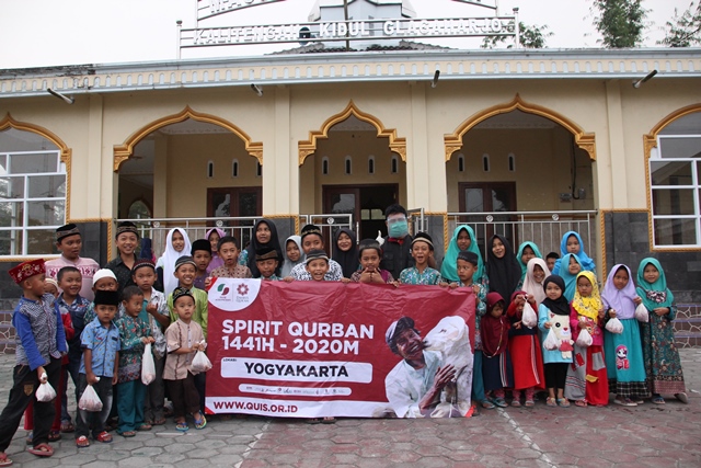 Gerilya PPPA Daarul Qurâ€™an Yogyakarta Distribusikan Daging Qurban