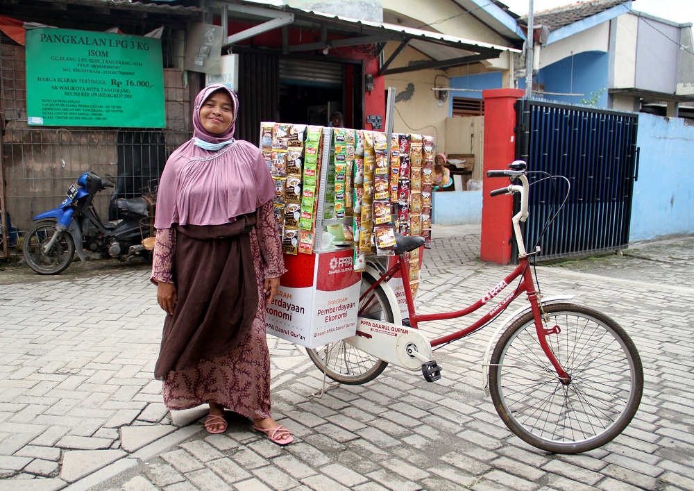 Kecelakaan dan Sepedanya Rusak, PPPA Daarul Qur'an Kembali Salurkan Sepeda Kopi Murotal untuk Ibu Febi