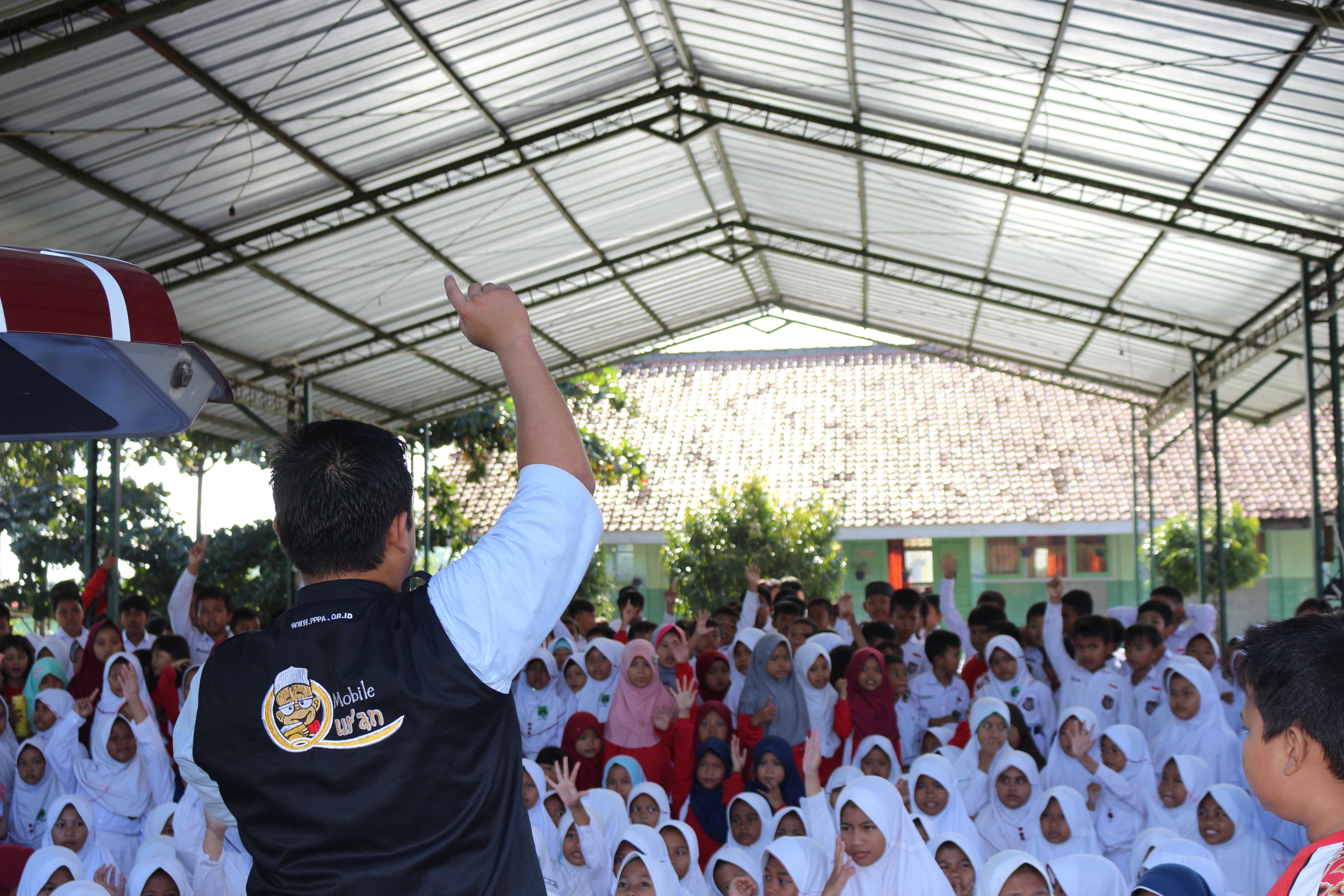 Motivasi Jumat Bersama MOQU di SDN 4 Kenanga Cirebon