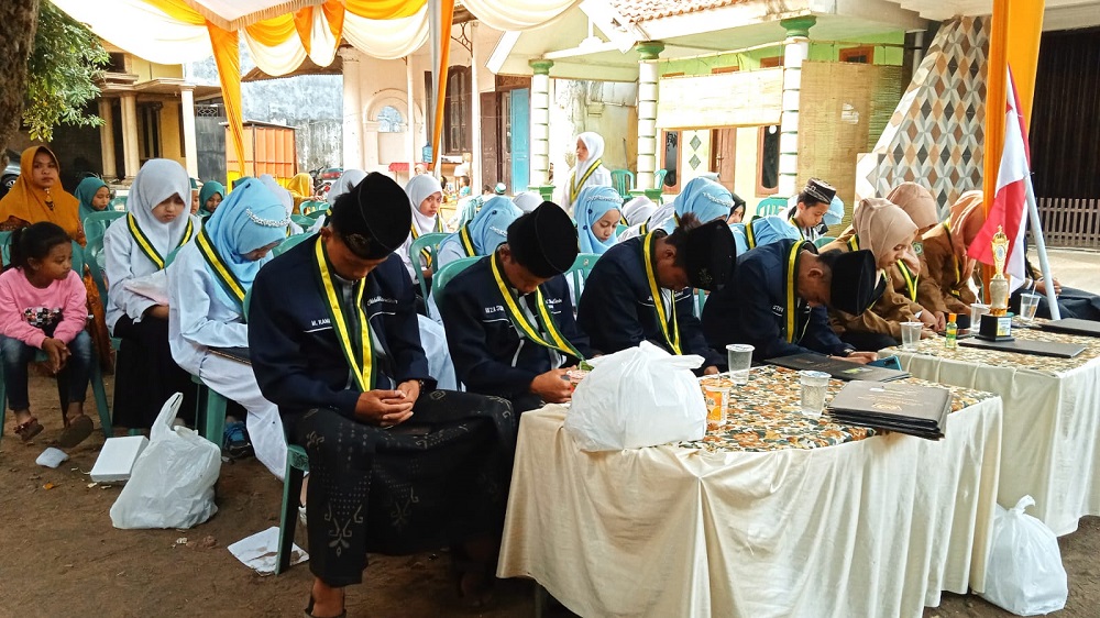 Aksi Mobile Qurâ€™an di Wisuda Tahfidz Pondok Pesantren Nahdlatul Mutaalimin Probolinggo