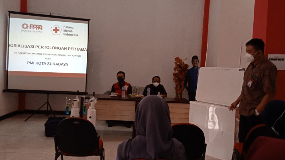 SDI PPPA Daarul Qurâ€™an Surabaya Ikuti Pelatihan Bersama PMI Kota Surabaya