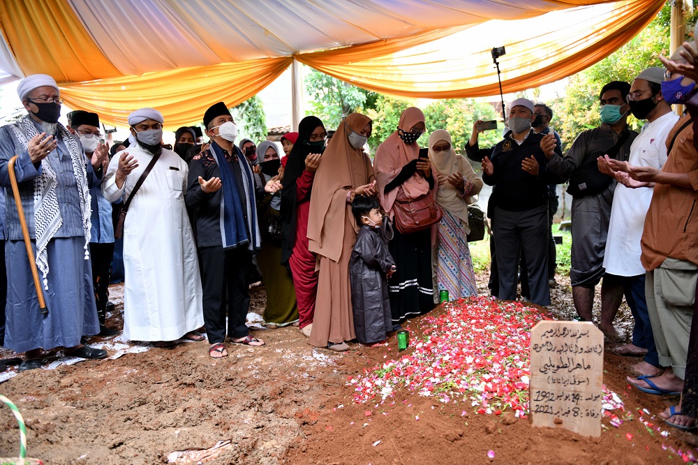 Perihal Pemakaman Jenazah Ustadz Maaher di Pesantren Daqu, KH. Yusuf Mansur: Merasa Terhormat