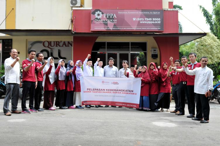 Pelepasan Kader Tahfizh ke Pelosok Indonesia