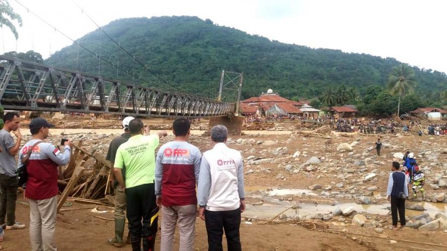 SIGAB PPPA Daarul Qur'an Telusuri Kampung Terdampak Banjir di Lebak