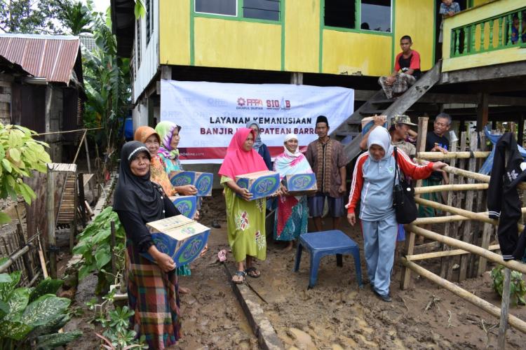 PPPA Makassar Bantu Korban Banjir Sulawesi Selatan