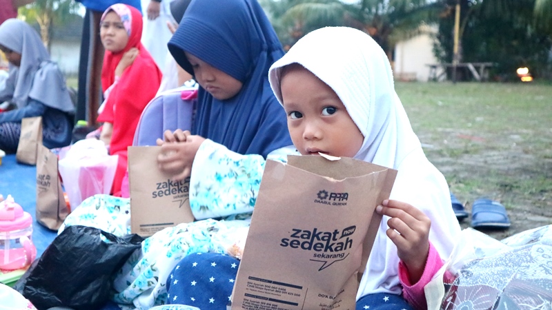 Mobile Qur'an Berbagi Kebahagiaan di Kampung Ranca Gede