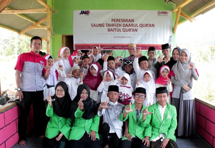 PPPA Daarul Qur'an Bersama JNE Resmikan Saung Tahfizh di Bandung