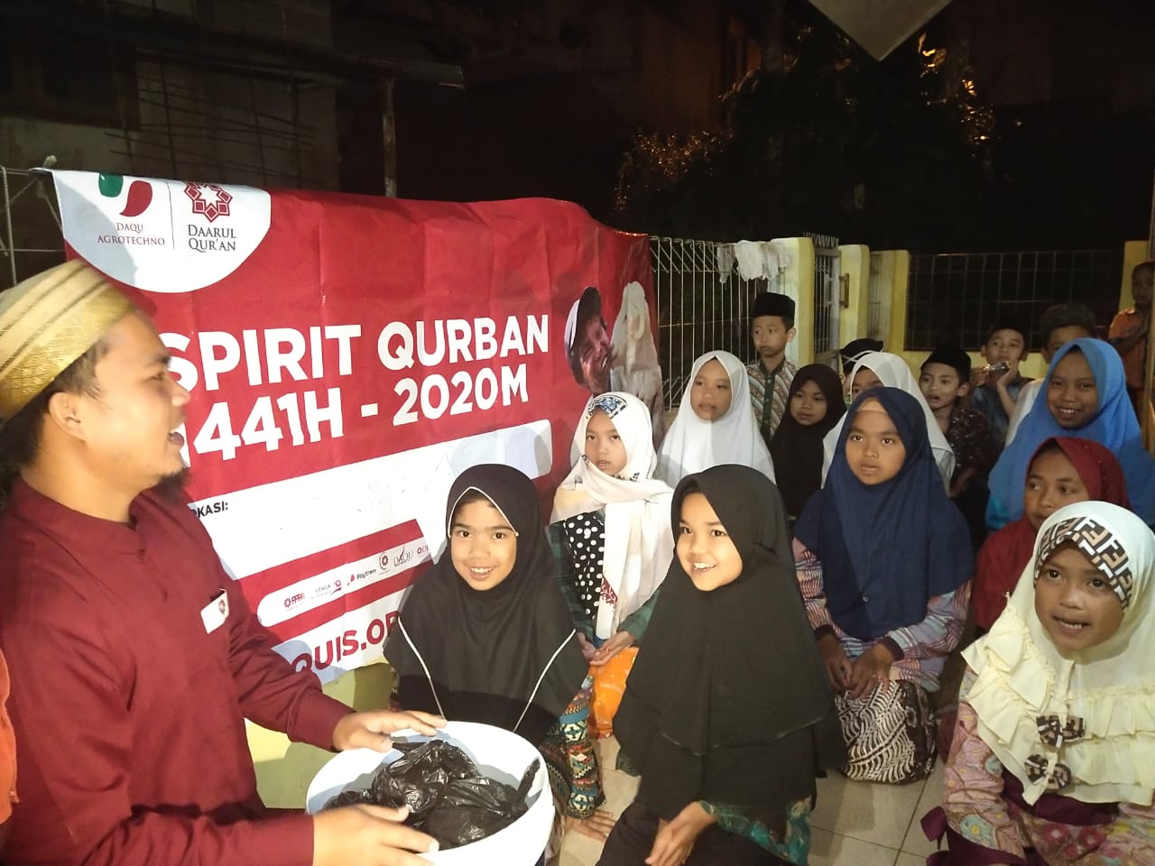 Menolak Lupa, Pengalaman Tak Terlupakan Saat PPPA Daarul Qur'an Bandung Menyalurkan Qurban di Pedalaman Tasikmalaya